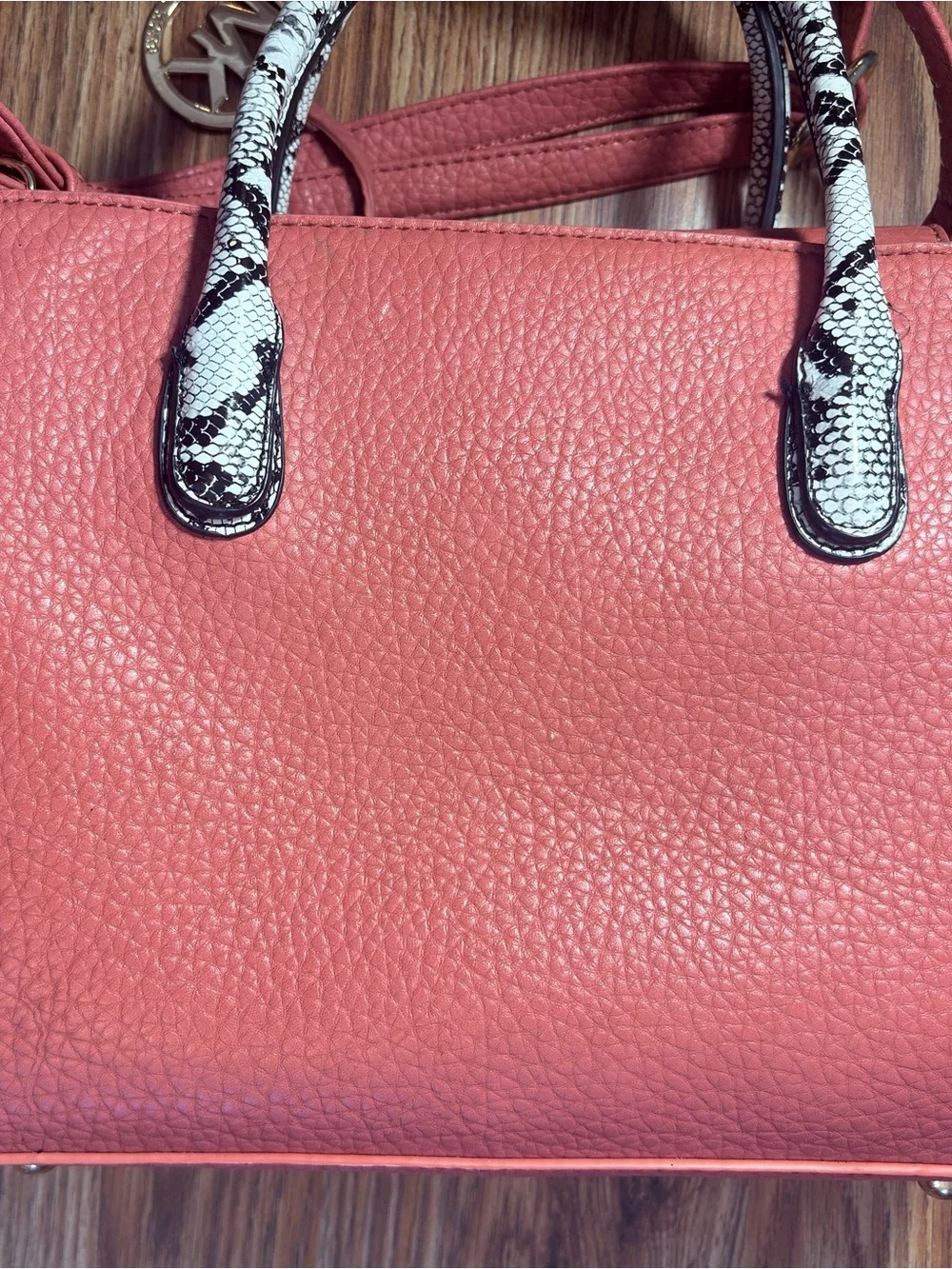 Michael Kors Coral Pink Leather Hand Bag with Snake-Print Handles Knock Off